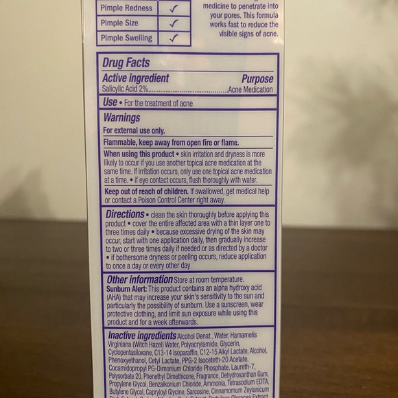 Clean & Clear Advanced Acne Spot Treatment - Picture 2 of 3